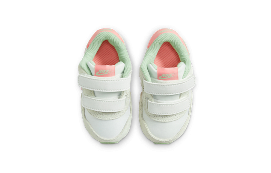 Фото № 4 с приближением к товару «‎TD Nike MD Valiant Running shoes»