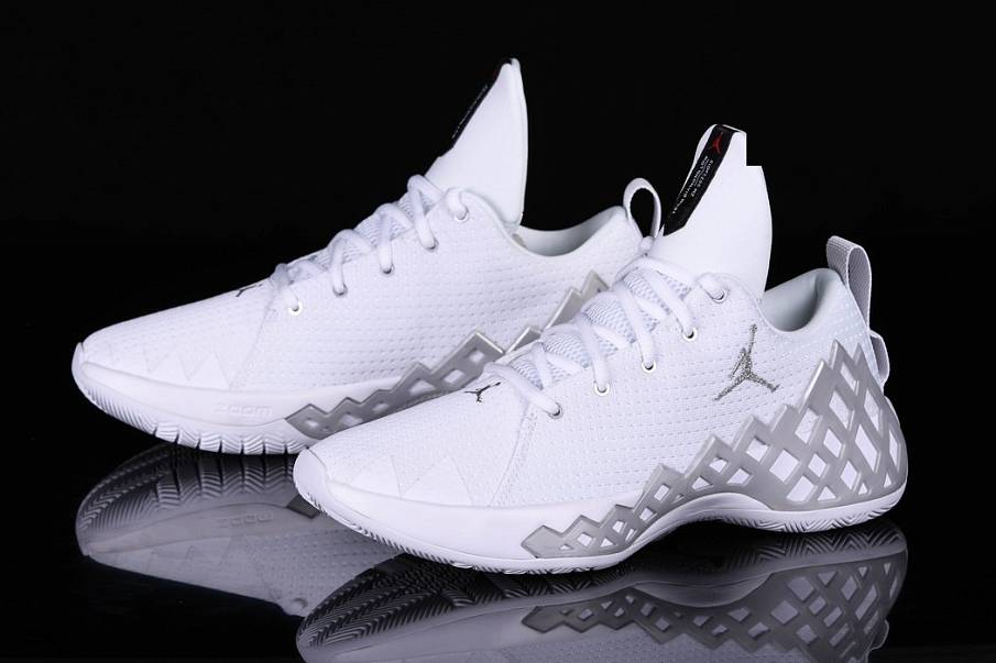 Фото № 2 с приближением к товару «‎Nike Air Jordan Jumpman Diamond »