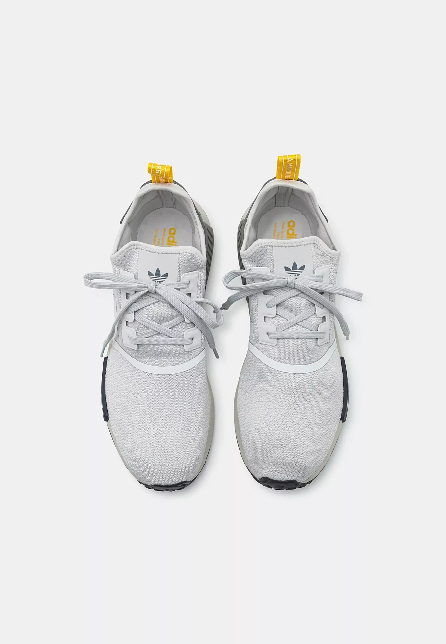 Фото № 3 с приближением к товару «‎NMD_R1 UNISEX»