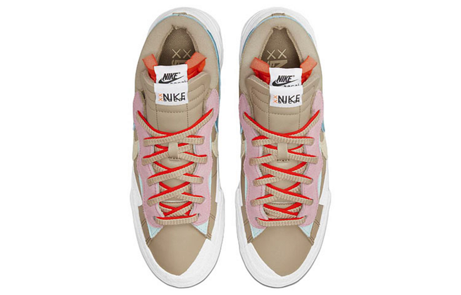Фото № 4 с приближением к товару «‎KAWS sacai Nike Blazer Low Skate shoes Reed»