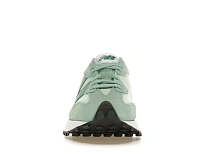 Фото № 2 с приближением к товару «‎New Balance 327»