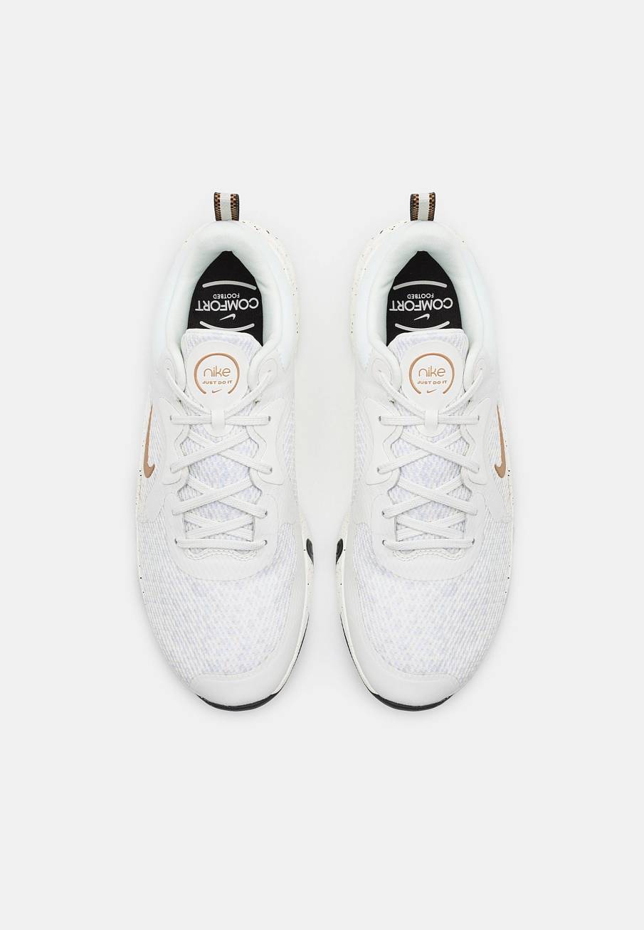 Фото № 4 с приближением к товару «‎Nike Renew In Season Tr 11 Prm»