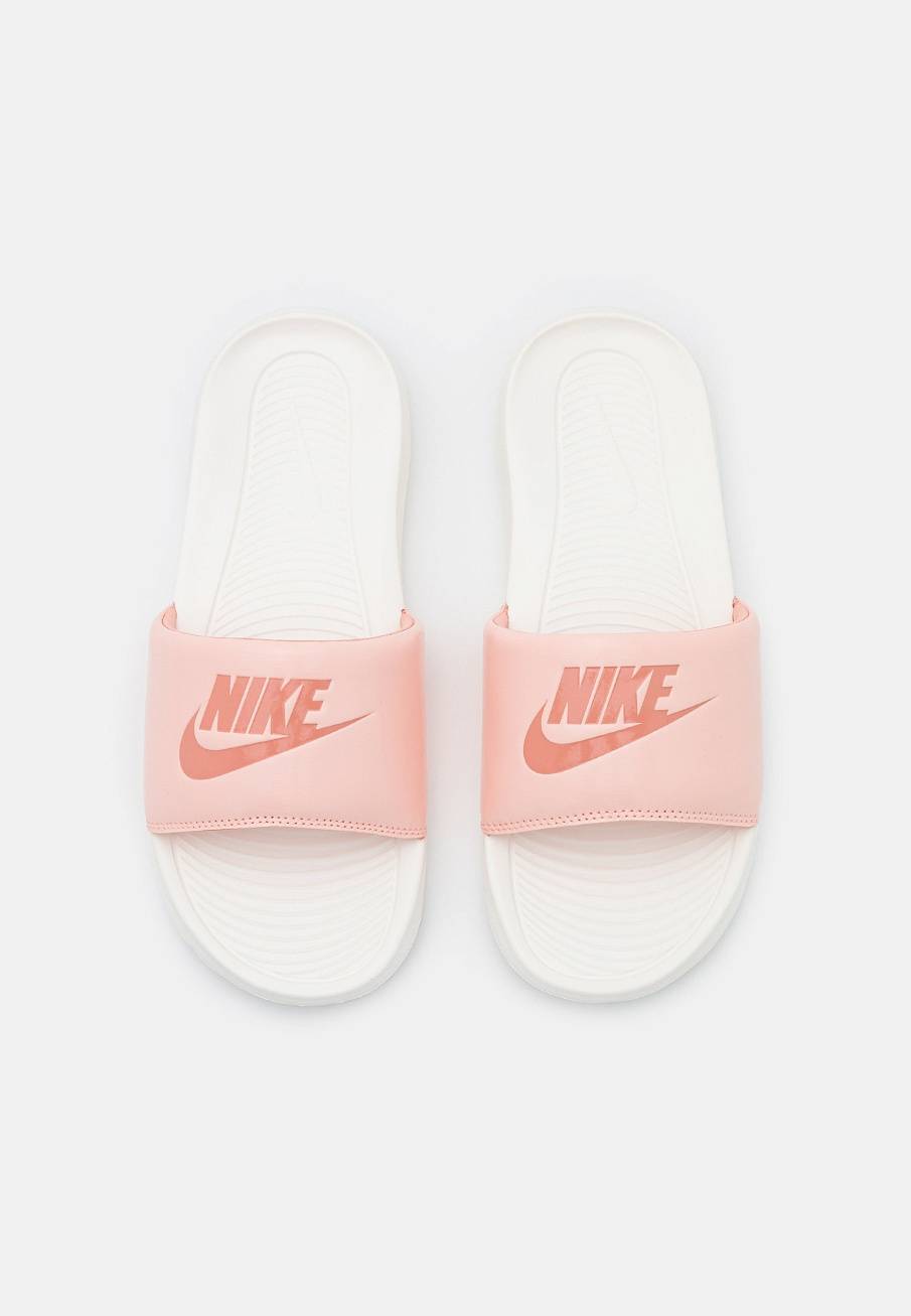 Фото № 5 с приближением к товару «‎Nike Victori One Slide»