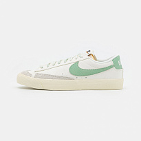Фото № 1 с приближением к товару «‎Nike Blazer 77 »