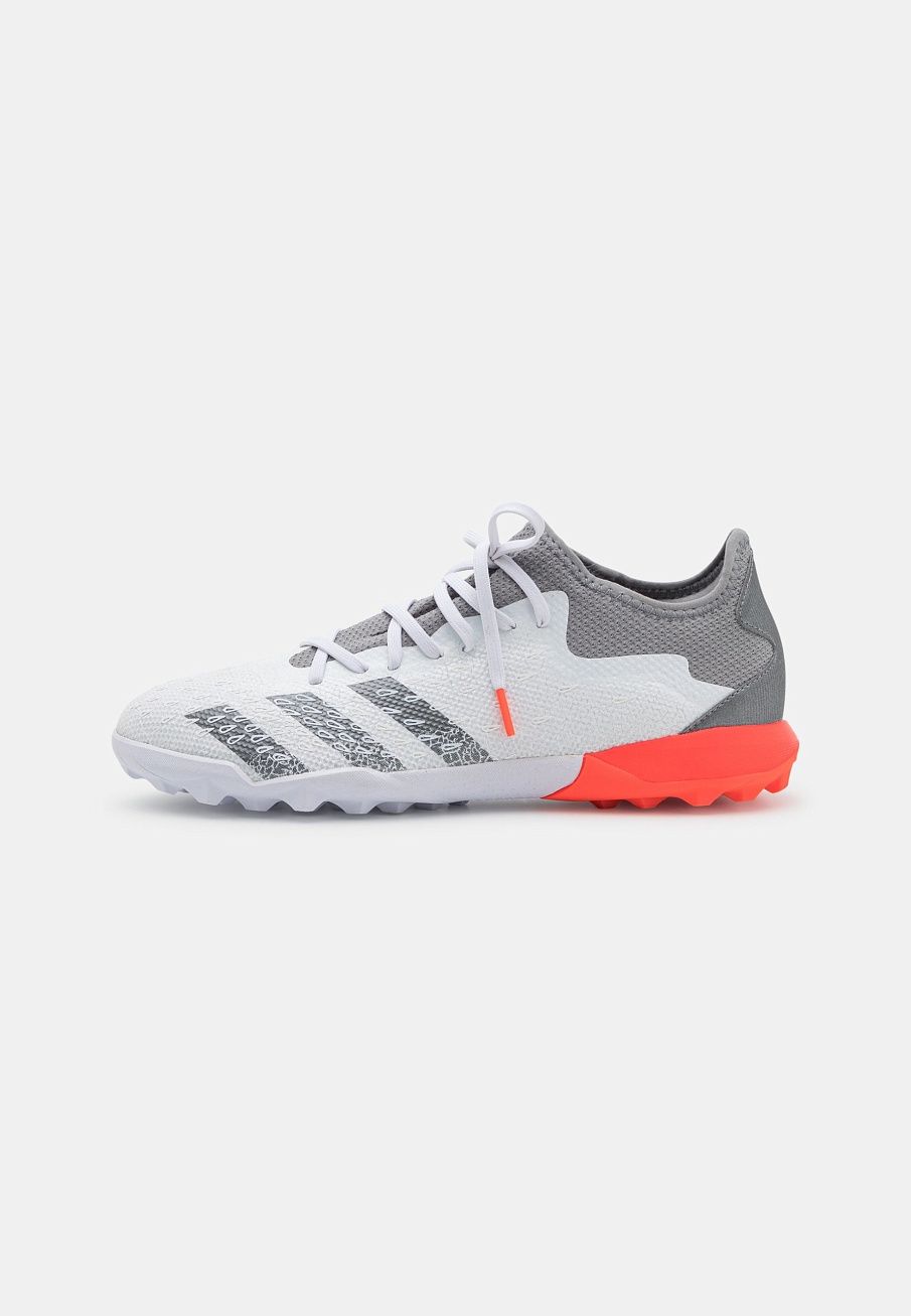 Фото № 1 с приближением к товару «‎Adidas Freak .3 L TF»