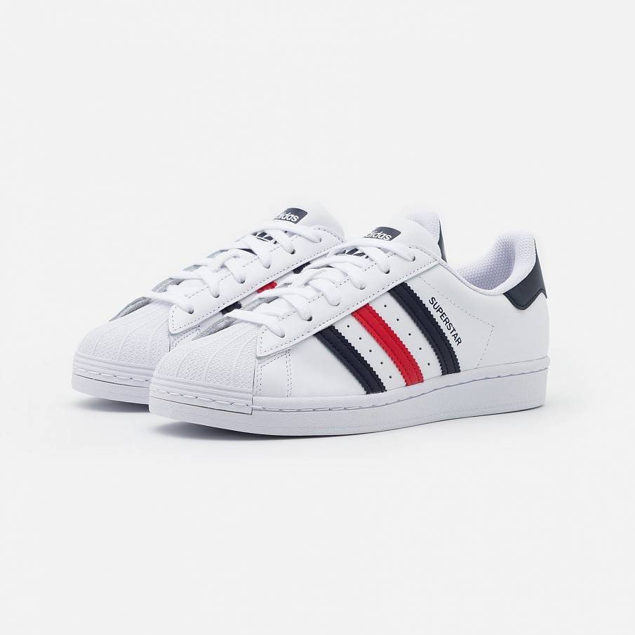 Фото № 2 с приближением к товару «‎Adidas Superstar »