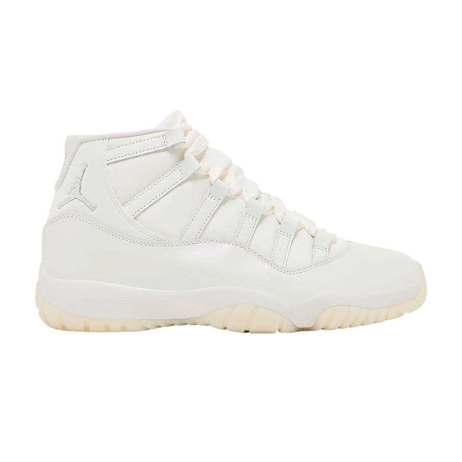Фото № 1 с приближением к товару «‎Women's Air Jordan 11 Retro Pearl / Grand Finale»