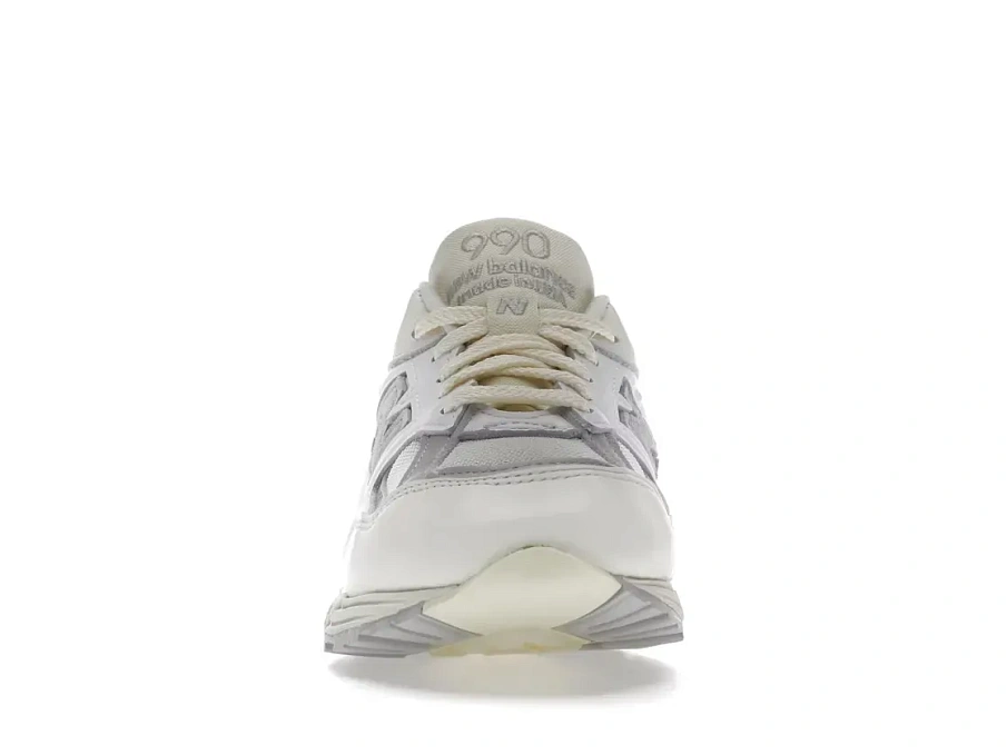 Фото № 2 с приближением к товару «‎New Balance 990v2»