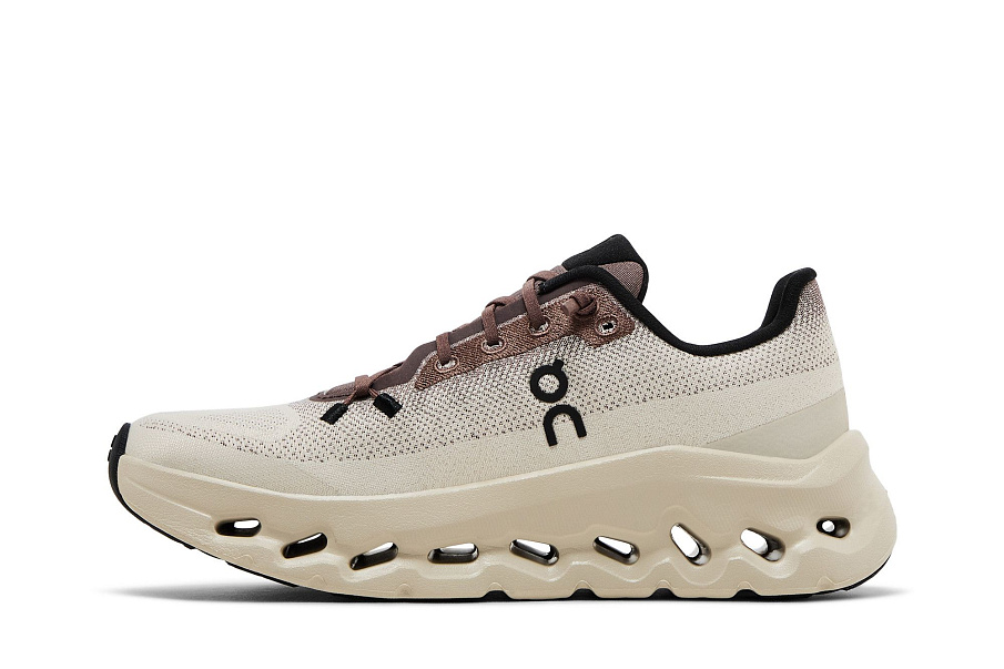 Фото № 4 с приближением к товару «‎ON Women's Cloudtilt Clove Sand»