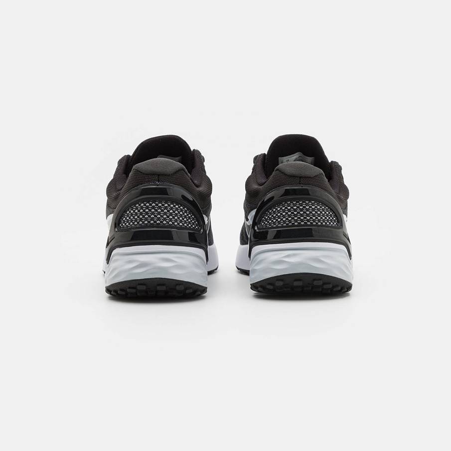 Фото № 1 с приближением к товару «‎Nike Renew 3»