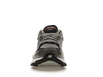 Фото № 2 с приближением к товару «‎New Balance 990v3»