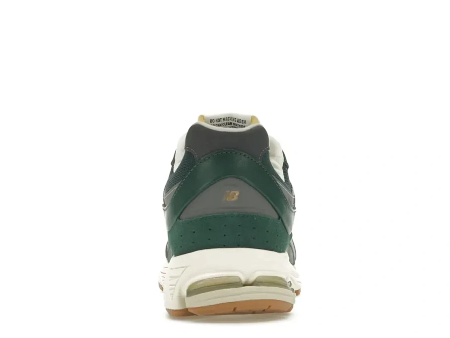 Фото № 4 с приближением к товару «‎New Balance 2002R»