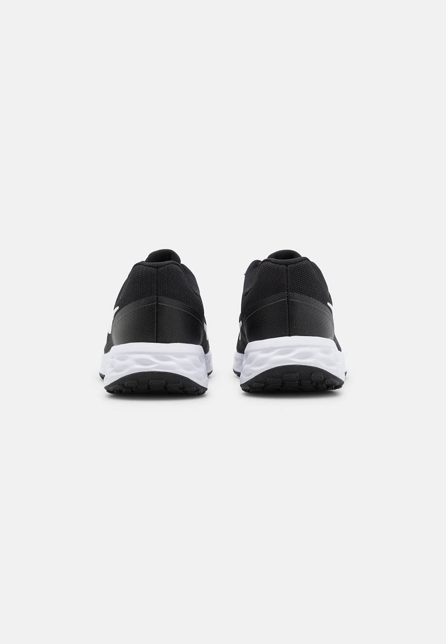 Фото № 3 с приближением к товару «‎Nike Revolution 6»