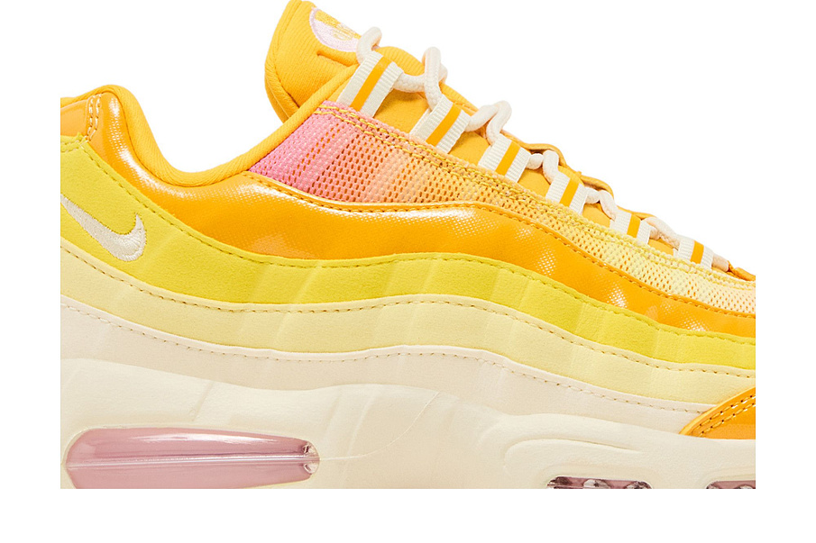 Фото № 3 с приближением к товару «‎Nike Women's Air Max 95 Sunshine»