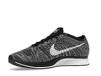 Фото № 2 с приближением к товару «‎Nike Flyknit Racer Oreo 2»