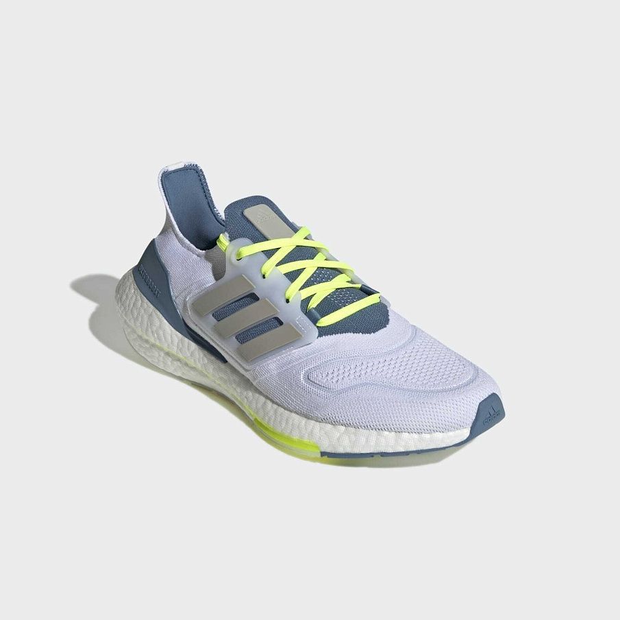 Фото № 2 с приближением к товару «‎Adidas Ultraboost 22»