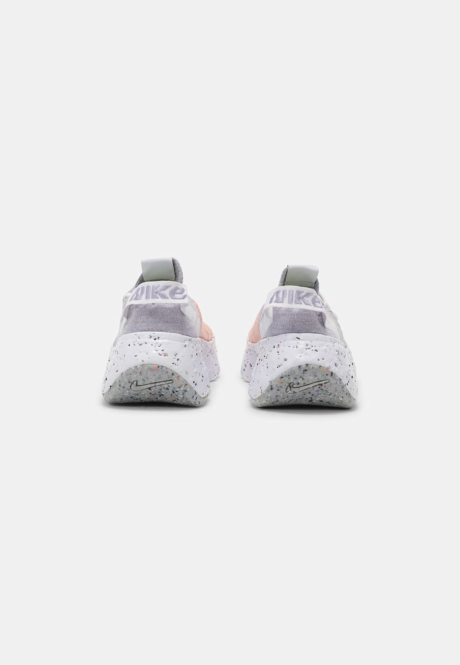 Фото № 3 с приближением к товару «‎Nike Space Hippie 04 »