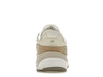 Фото № 4 с приближением к товару «‎New Balance 990v6»