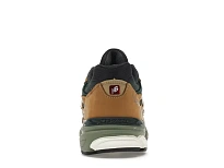 Фото № 4 с приближением к товару «‎New Balance 990v3»