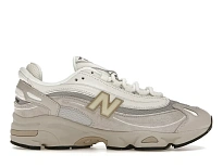Фото № 1 с приближением к товару «‎New Balance 1000»