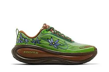 Nike Women's Vomero Plus Doernbecher 2026 - 2