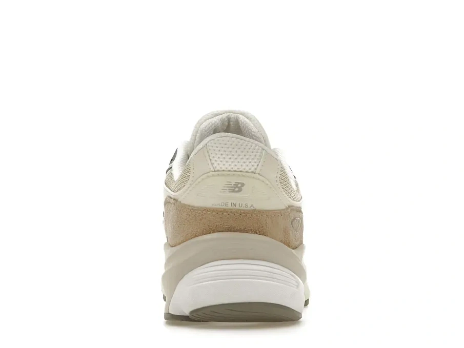 Фото № 4 с приближением к товару «‎New Balance 990v6»