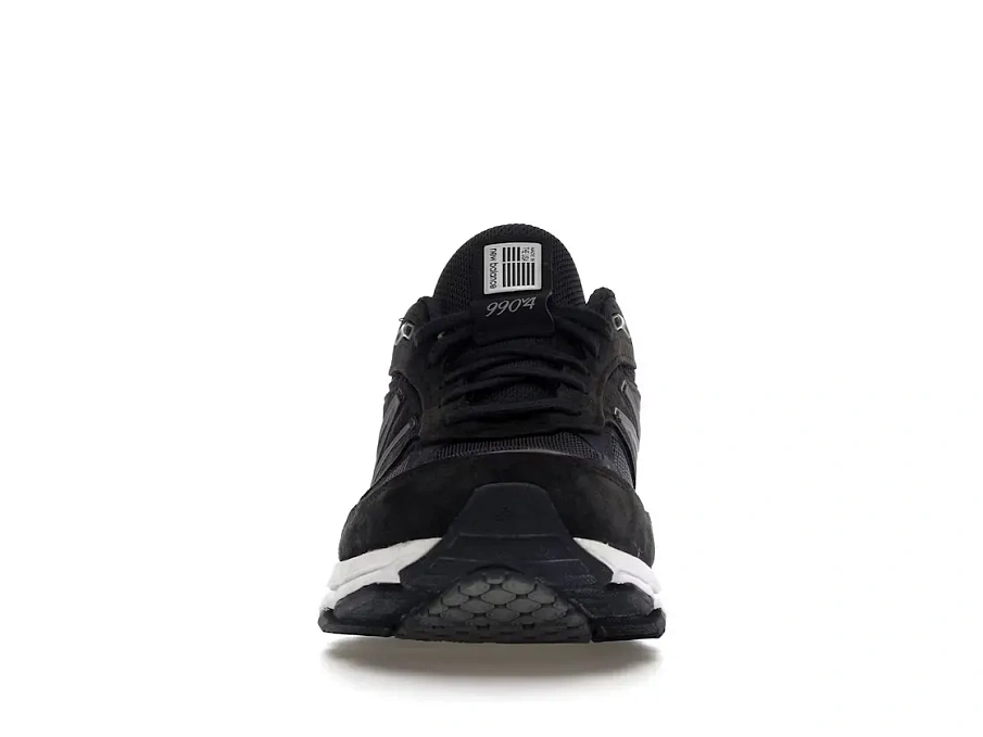 Фото № 2 с приближением к товару «‎New Balance 990v4»