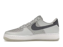 Фото № 3 с приближением к товару «‎Nike Air Force 1 '07 LV8»