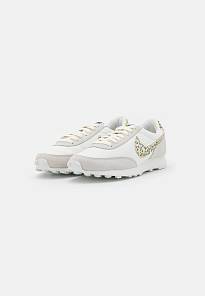 Фото № 3 с приближением к товару «‎Nike Daybreak »
