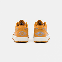 Фото № 4 с приближением к товару «‎Jordan Wmns Air 1 »