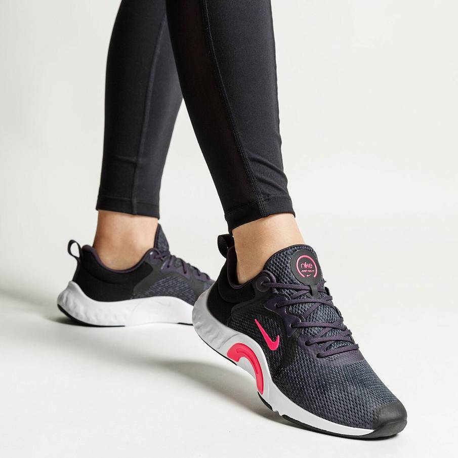 Фото № 2 с приближением к товару «‎Nike Renew In-Season TR 11»