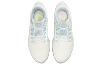 Фото № 4 с приближением к товару «‎Nike Wmns Air Zoom Pegasus 38 Premium Low-Top Running Shoes BeigeGreen»