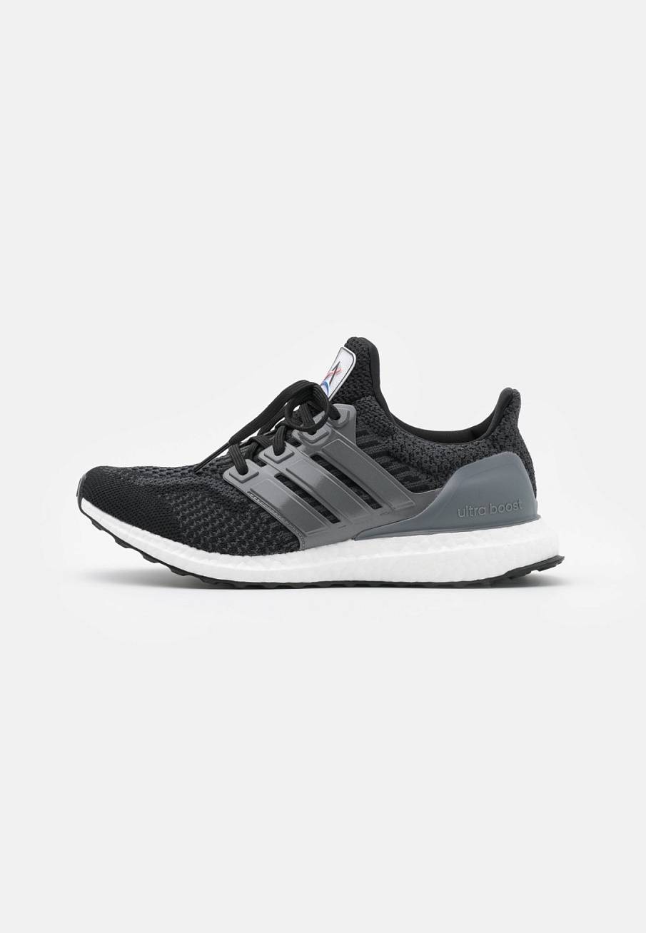 Фото № 1 с приближением к товару «‎Adidas Ultraboost Dna »