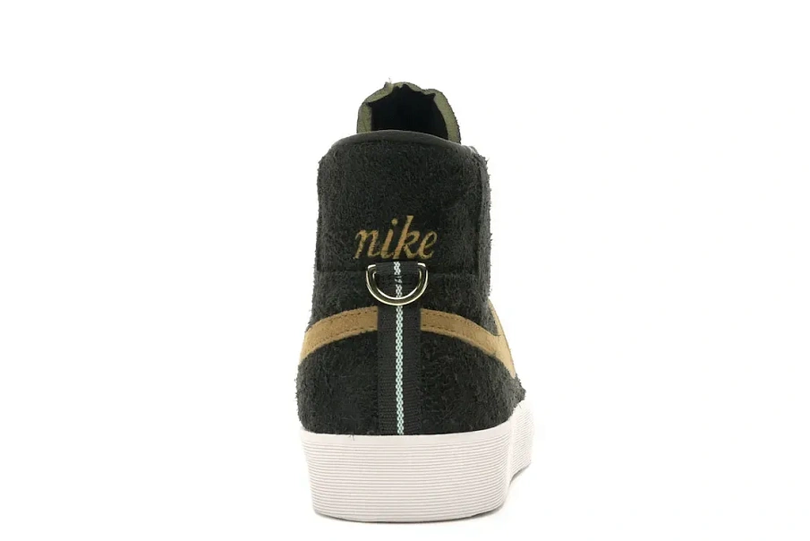 Фото № 4 с приближением к товару «‎Nike SB Blazer Mid We Club 58»