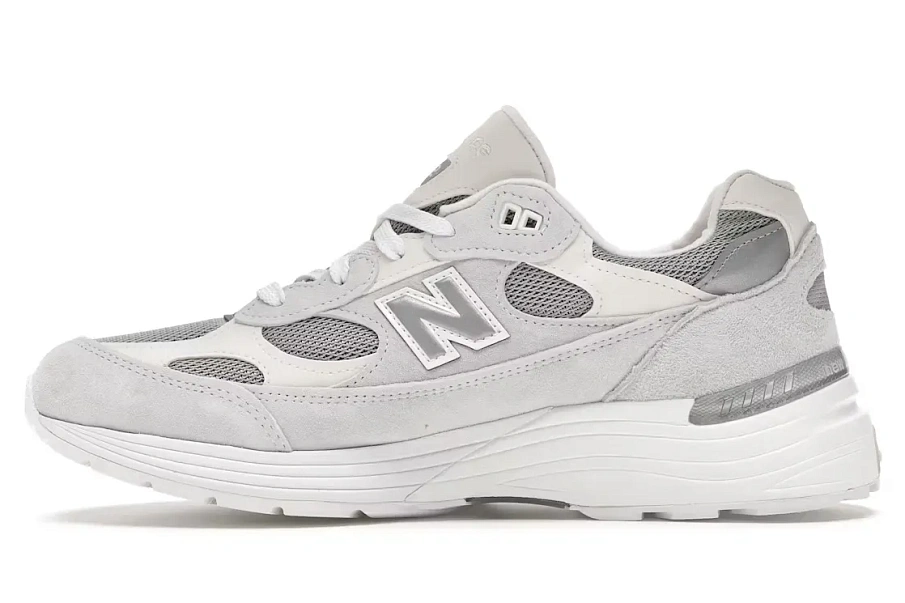 Фото № 3 с приближением к товару «‎New Balance 992»