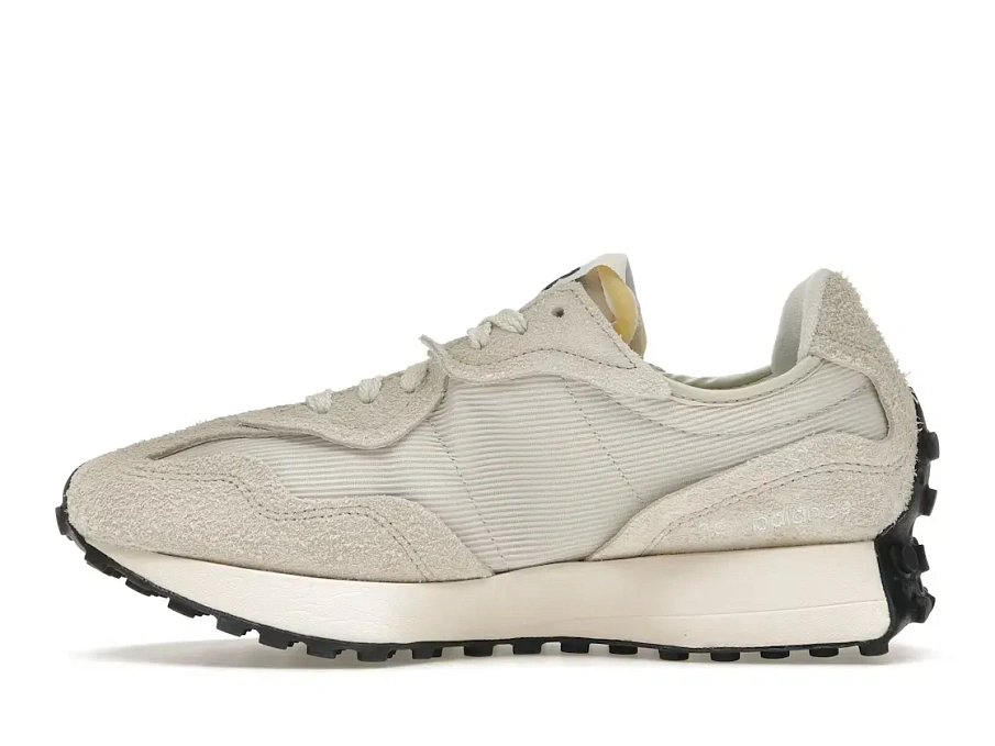 Фото № 3 с приближением к товару «‎New Balance 327»