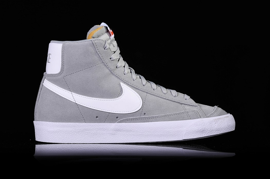 Фото № 2 с приближением к товару «‎Nike Blazer ’77 Retro Wolf»