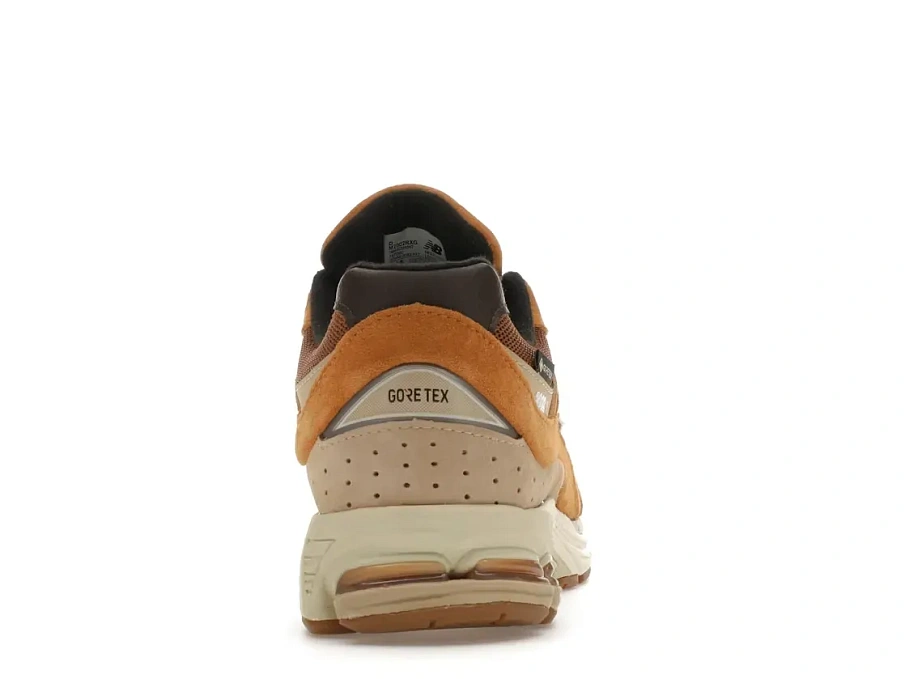 Фото № 4 с приближением к товару «‎New Balance 2002R»