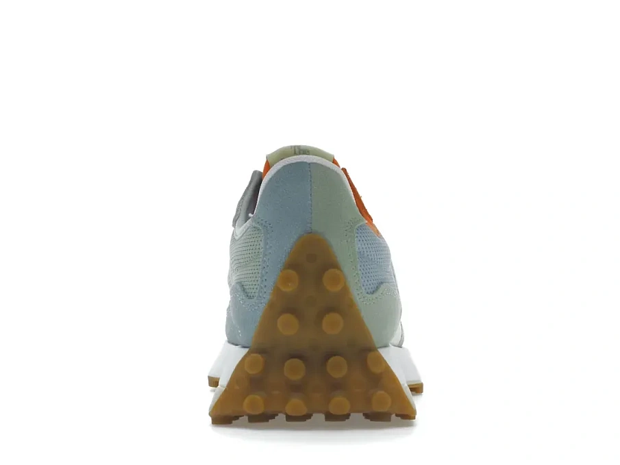 Фото № 4 с приближением к товару «‎New Balance 327»