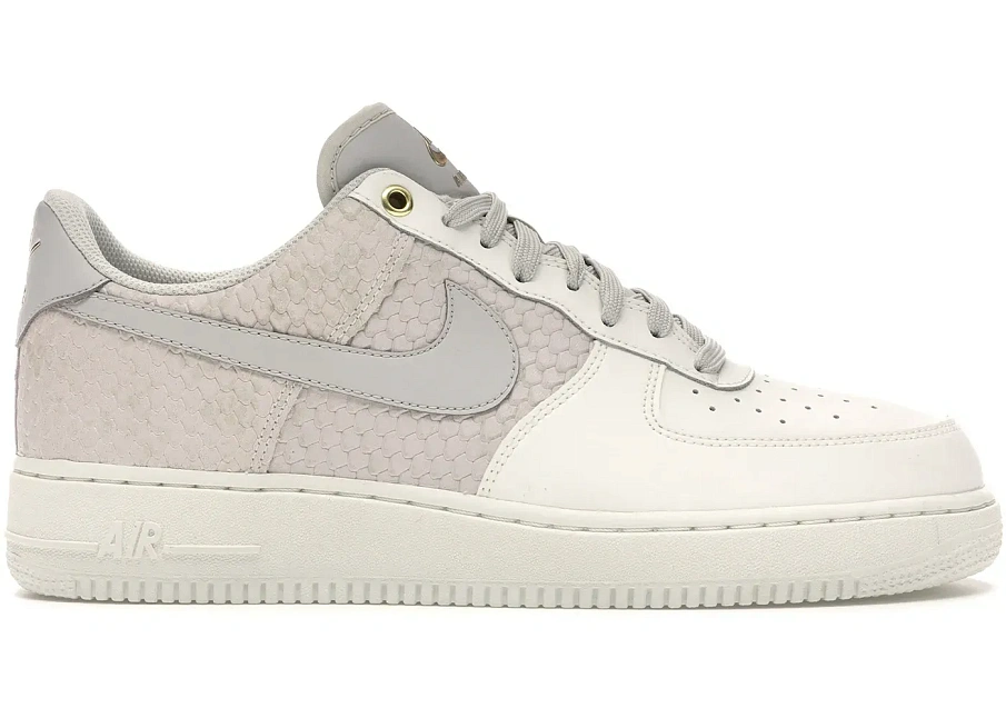 Фото № 1 с приближением к товару «‎Nike Air Force 1 Low Sail Light Bone Metallic Gold»