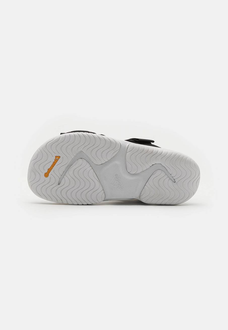 Фото № 5 с приближением к товару «‎Adidas Terrex Sumra»