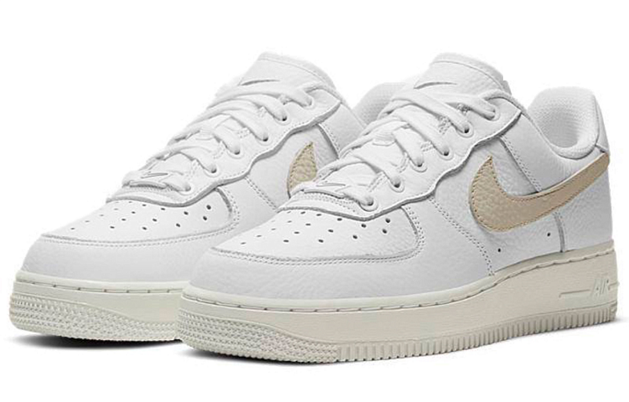 Фото № 3 с приближением к товару «‎Nike Air Force 1 WhiteOrange»