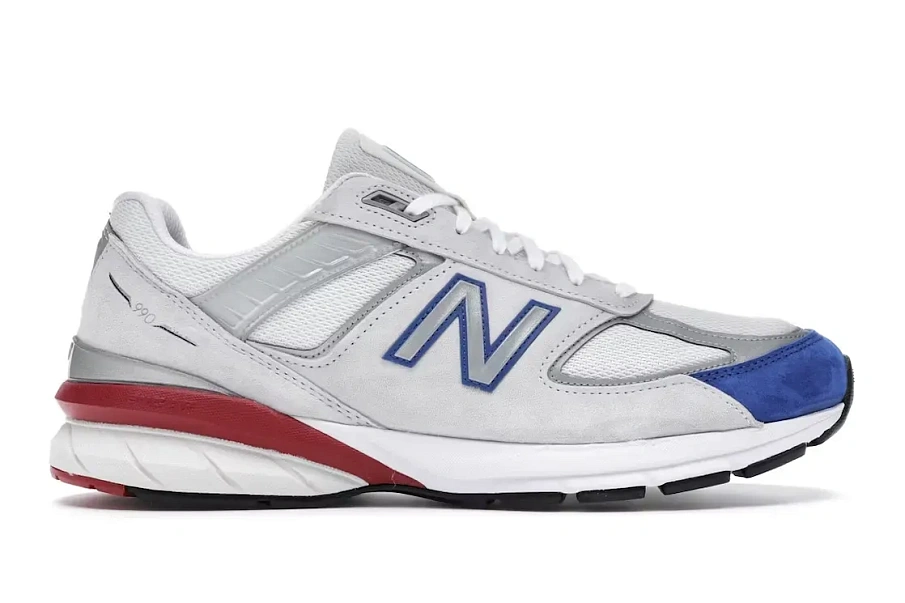 Фото № 1 с приближением к товару «‎New Balance 990v5»