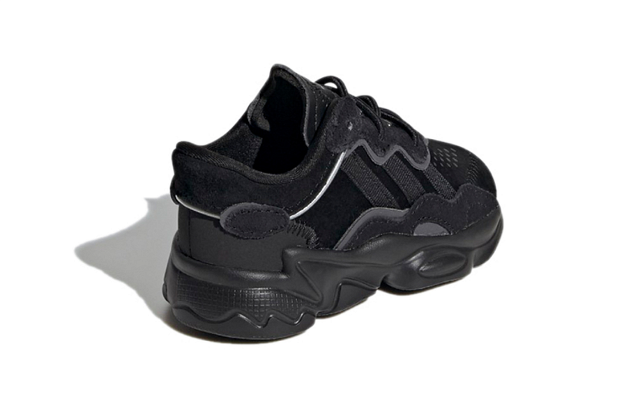 Фото № 4 с приближением к товару «‎Adidas originals Ozweego Black»