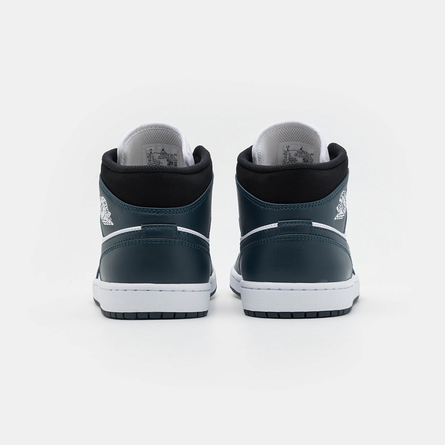 Фото № 3 с приближением к товару «‎Air Jordan 1 »