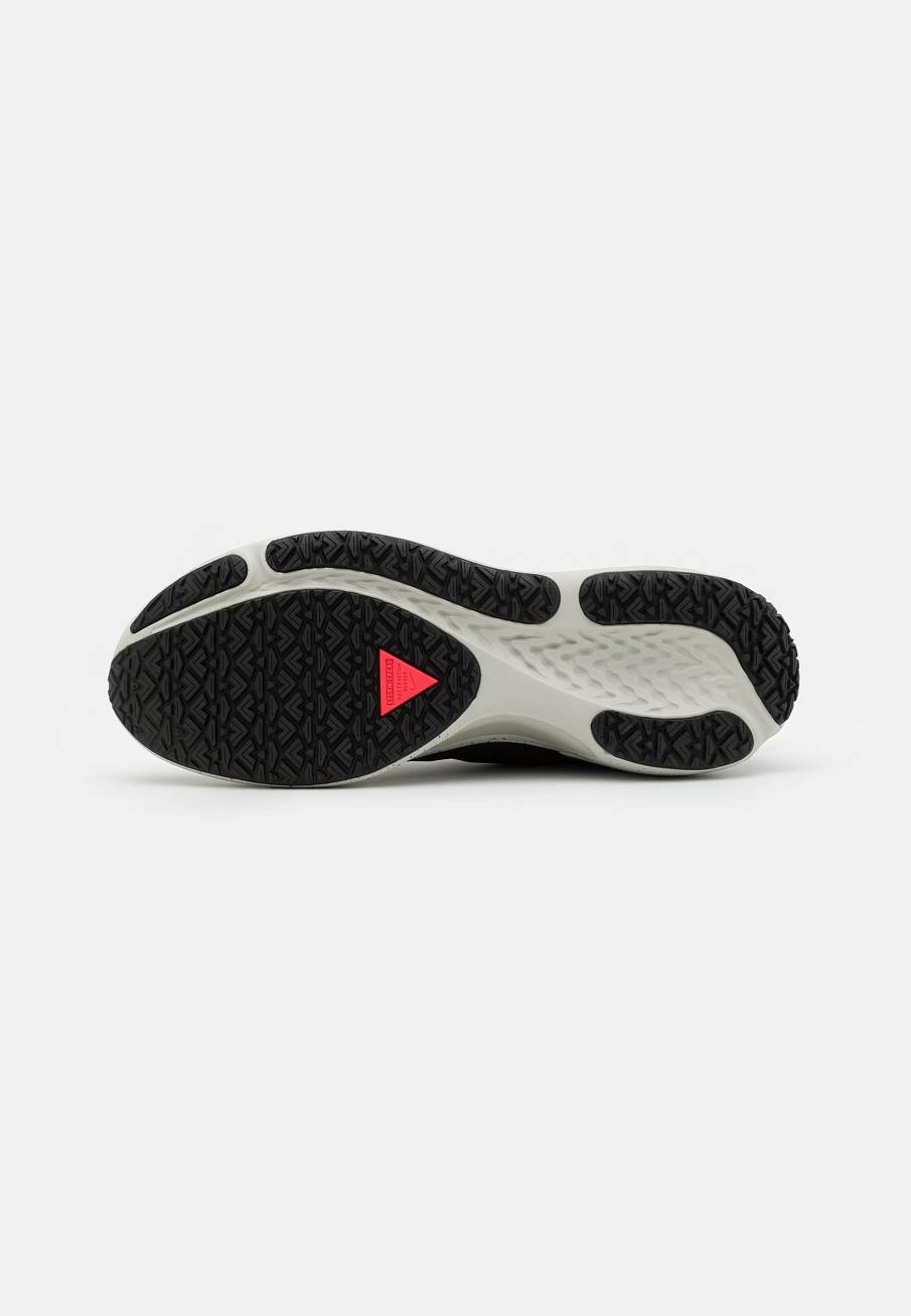 Фото № 5 с приближением к товару «‎Nike React Miler 2 Shield»