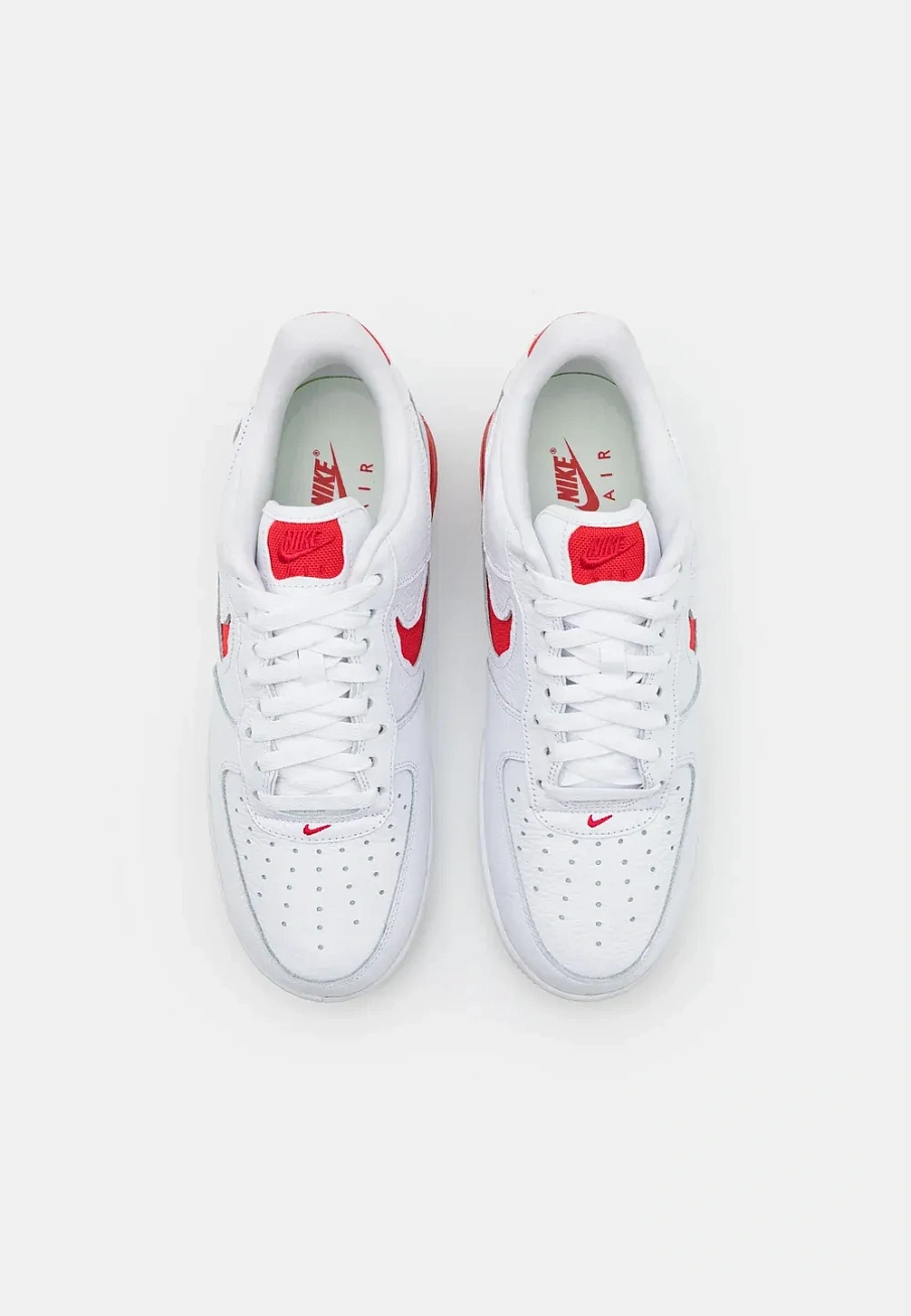 Фото № 4 с приближением к товару «‎AIR FORCE 1»