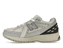 Фото № 3 с приближением к товару «‎New Balance 1906R»