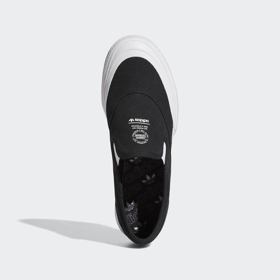 Фото № 2 с приближением к товару «‎Кроссовки Adidas SPAD144A02L-Q11»