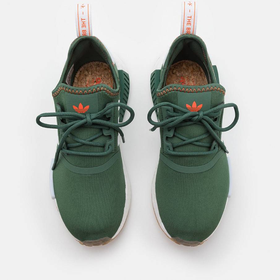 Фото № 4 с приближением к товару «‎Adidas Nmd_r1 »